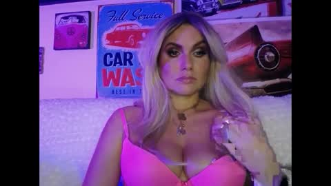 tinkerbell822 online show from February 12, 2025, 5:37 pm