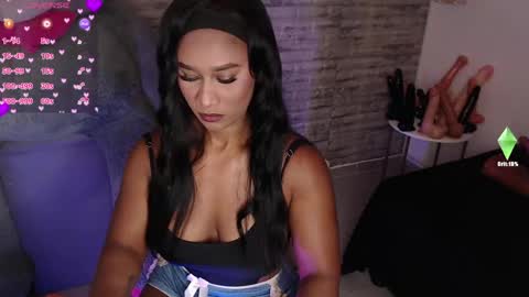 Snapshot of tinna__hottie chatting on April 24, 2026, 4:09 pm Tinna Goddess online show from April 24, 2026, 4:09 pm