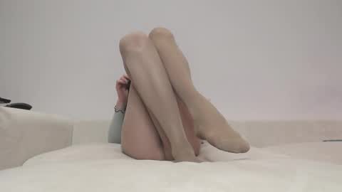 Snapshot of tinnysexygirl chatting on March 1, 2025, 4:33 pm MissMagicLegs online show from March 1, 2025, 4:33 pm