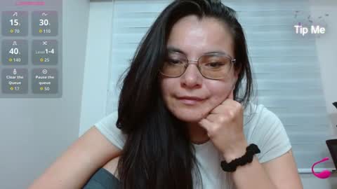 Tiny Caroline online show from July 23, 2026, 3:59 am