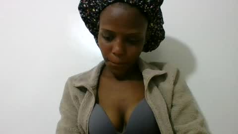 Snapshot of tiny_charm chatting on August 3, 2026, 8:23 pm tiny_charm online show from August 3, 2026, 8:23 pm