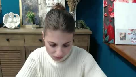 Gloria online show from November 25, 2025, 7:41 am