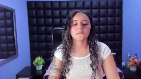 Snapshot of tiny_love_ chatting on February 12, 2026, 3:23 am tiny online show from February 12, 2026, 3:23 am