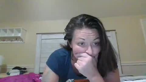 tinyassbossymilf online show from January 18, 2026, 5:22 am