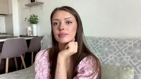 Mona online show from May 18, 2026, 11:27 am