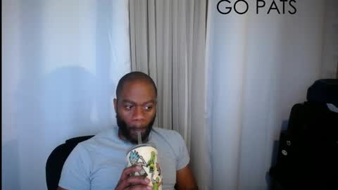 Snapshot of tinycock_1979 chatting on December 27, 2024, 12:29 am tinycock_1979 online show from December 27, 2024, 12:29 am