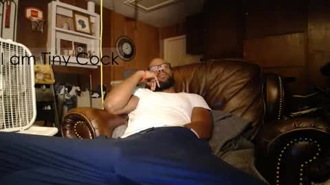 Snapshot of tinycock_1979 chatting on November 5, 2025, 6:24 am tinycock_1979 online show from November 5, 2025, 6:24 am