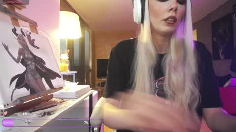 stage Kylie Sinner  brand CLITBAIT online show from April 2, 2026, 11:13 pm