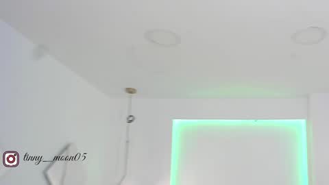 Luna  online show from January 18, 2025, 11:00 am