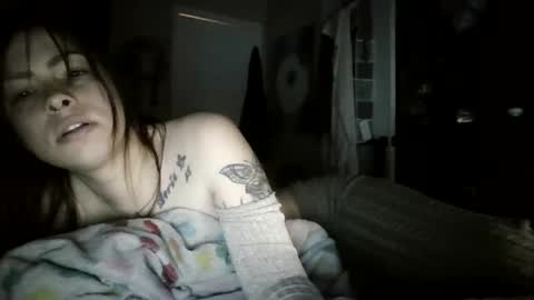 Snapshot of tinytittiexx chatting on April 22, 2026, 10:44 pm tinytittiexx online show from April 22, 2026, 10:44 pm