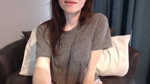 TinyyTina online show from January 5, 2025, 6:13 pm