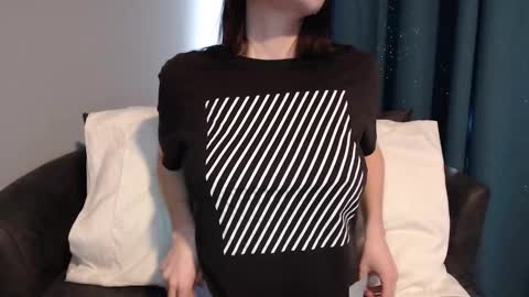 TinyyTina online show from January 10, 2025, 7:54 pm