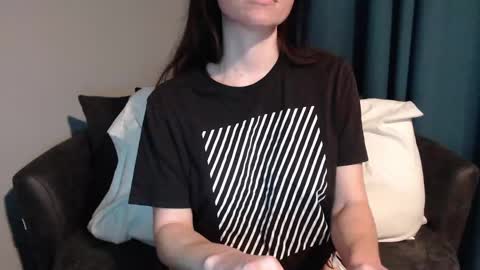 TinyyTina online show from March 12, 2025, 10:16 am