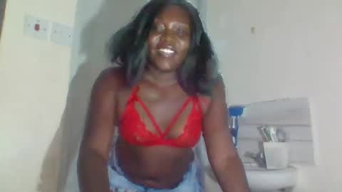 Snapshot of tipsynsassy chatting on June 21, 2026, 8:11 pm tipsynsassy online show from June 21, 2026, 8:11 pm