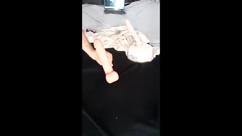 Tiptooc online show from March 10, 2026, 3:50 pm