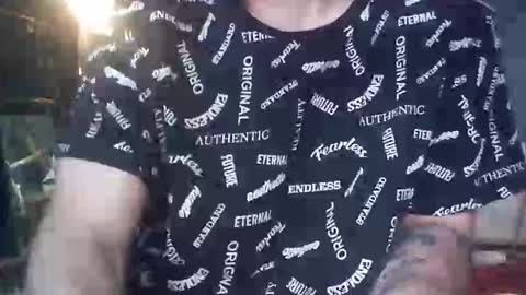 Snapshot of tiqueb40 chatting on April 12, 2026, 11:54 pm tiqueb40 online show from April 12, 2026, 11:54 pm