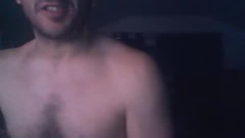 Snapshot of tiqueb40 chatting on April 16, 2026, 5:52 am tiqueb40 online show from April 16, 2026, 5:52 am