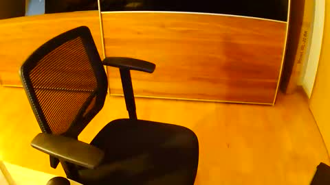 Snapshot of tirolerboy27 chatting on February 19, 2026, 2:57 pm Tirolerboy27 online show from February 19, 2026, 2:57 pm