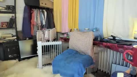 Snapshot of tittkiss chatting on March 12, 2026, 7:25 am liebe es mich nackt vor der cam zu zeigen online show from March 12, 2026, 7:25 am