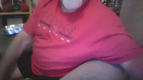 Snapshot of tittyloverr69 chatting on December 18, 2024, 7:26 am tittyloverr69 online show from December 18, 2024, 7:26 am