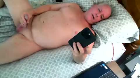 Snapshot of tj10564 chatting on December 26, 2024, 3:53 pm TeeJay online show from December 26, 2024, 3:53 pm