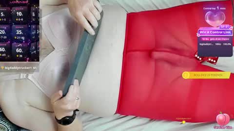 Snapshot of tjantylover chatting on February 21, 2026, 8:43 pm TJ-Panty Lover online show from February 21, 2026, 8:43 pm