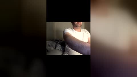 Snapshot of tjo01 chatting on December 15, 2025, 9:57 am tjo01 online show from December 15, 2025, 9:57 am