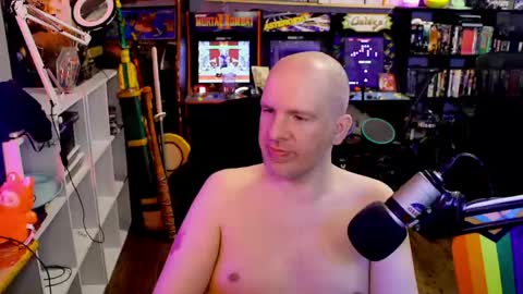 TK Maconn online show from April 22, 2026, 3:57 pm