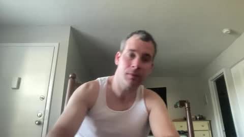 Snapshot of tleigh24 chatting on January 1, 2025, 2:52 pm tleigh24 online show from January 1, 2025, 2:52 pm