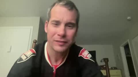 Snapshot of tleigh24 chatting on January 24, 2025, 12:20 am tleigh24 online show from January 24, 2025, 12:20 am