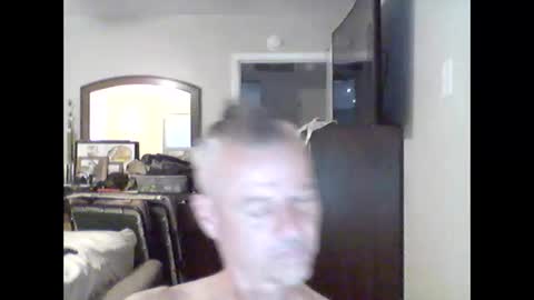 tx46m online show from October 26, 2025, 11:31 pm