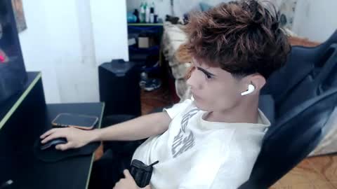 David online show from April 18, 2026, 7:45 am