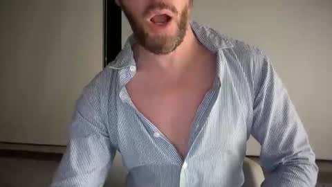 Tobi2016 online show from April 1, 2026, 12:22 am