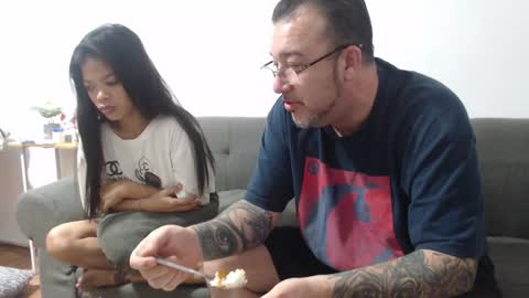 LuckyLaura online show from October 22, 2025, 5:30 am