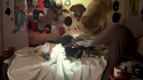 toddpascoe77 online show from March 22, 2026, 2:53 pm