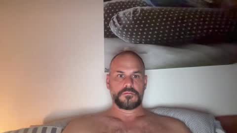 zurichcouple online show from August 6, 2026, 10:00 pm