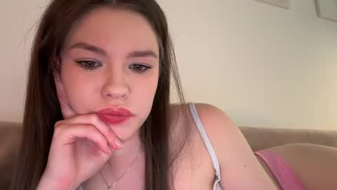 Alice  Alice -   online show from May 20, 2026, 2:23 pm