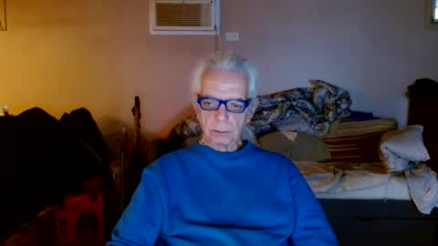 tom112292014 online show from February 12, 2025, 12:33 pm