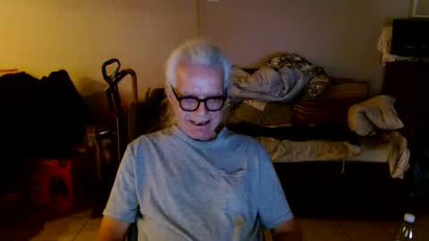 tom112292014 online show from September 22, 2025, 12:40 pm