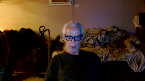 tom112292014 online show from May 20, 2026, 3:02 am