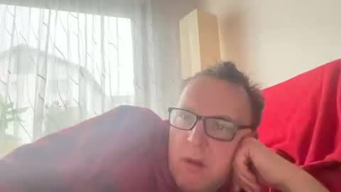 Snapshot of tom6644 chatting on February 15, 2025, 8:11 am Tom online show from February 15, 2025, 8:11 am