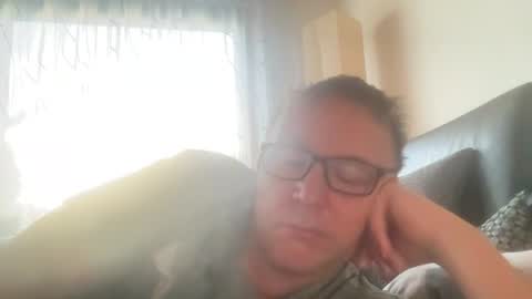 Snapshot of tom6644 chatting on June 13, 2026, 5:27 am Tom online show from June 13, 2026, 5:27 am