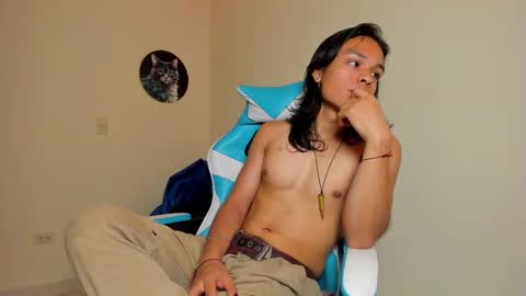 tom online show from October 1, 2025, 10:27 pm