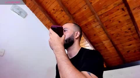   online show from December 22, 2025, 12:35 pm