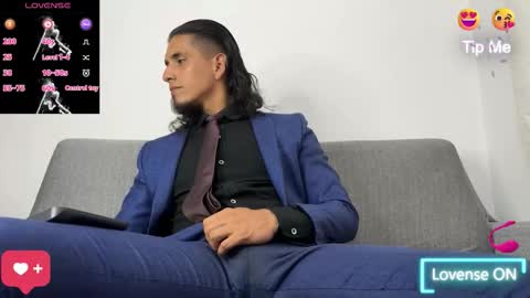 TOM online show from October 30, 2025, 6:41 pm