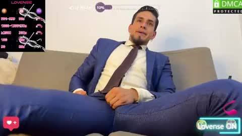 Snapshot of tom_blunt96 chatting on June 13, 2026, 1:53 pm TOM online show from June 13, 2026, 1:53 pm