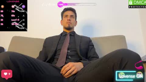 Snapshot of tom_blunt96 chatting on June 16, 2026, 11:24 am TOM online show from June 16, 2026, 11:24 am