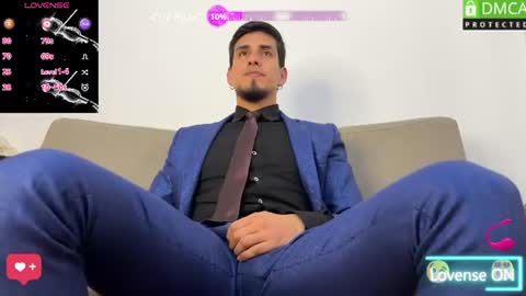 Snapshot of tom_blunt96 chatting on June 23, 2026, 2:04 pm TOM online show from June 23, 2026, 2:04 pm
