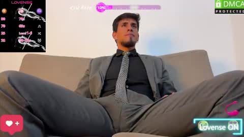 Snapshot of tom_blunt96 chatting on July 5, 2026, 5:25 am TOM online show from July 5, 2026, 5:25 am