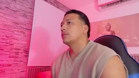 Tom muscle1 online show from February 13, 2026, 11:50 am